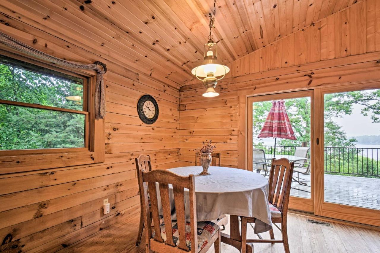 Cozy Amish Country Cabin On Shipshewana Lake! Εξωτερικό φωτογραφία