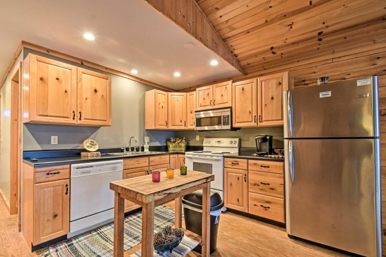Cozy Amish Country Cabin On Shipshewana Lake! Εξωτερικό φωτογραφία