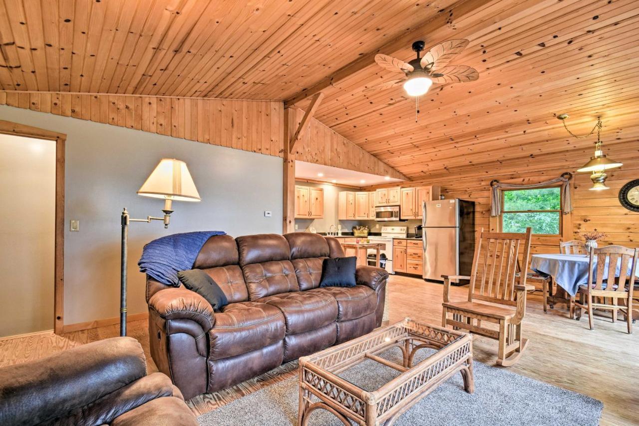 Cozy Amish Country Cabin On Shipshewana Lake! Εξωτερικό φωτογραφία