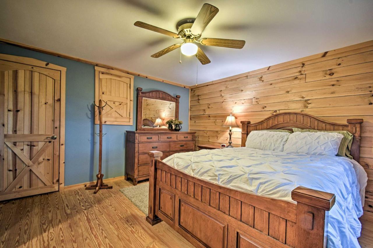 Cozy Amish Country Cabin On Shipshewana Lake! Εξωτερικό φωτογραφία